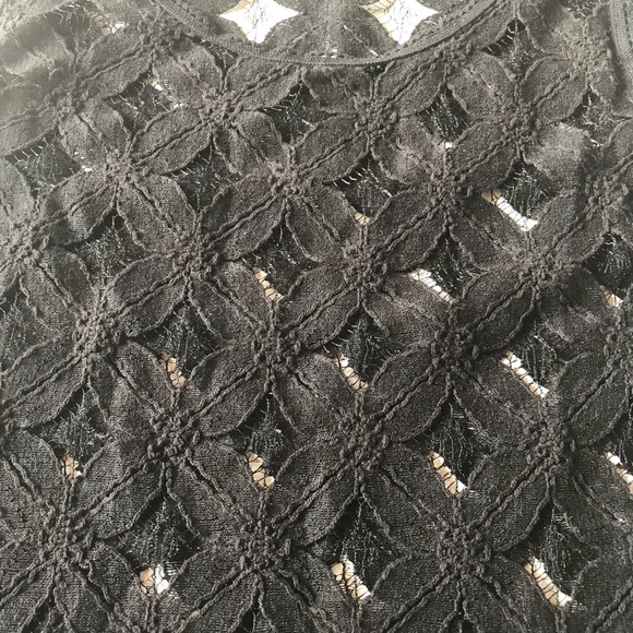 LOFT Lace Shell - Picture 3 of 5